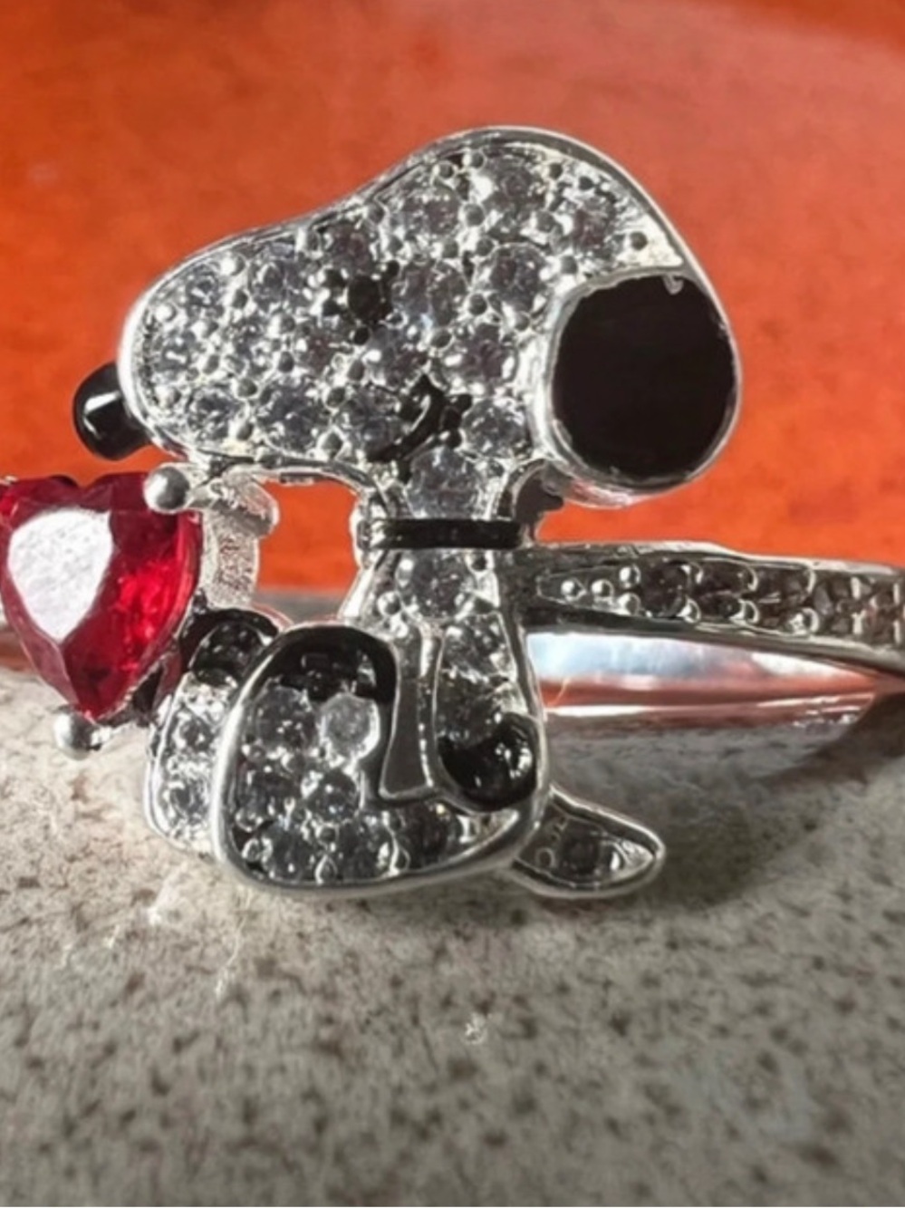 “New” Women’s Size 7 Peanuts Snoopy Red Ruby Heart CZ 925 Sterling Silver Ring
